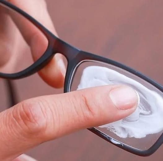 Remove Scratches From Glasses And Sunglasses