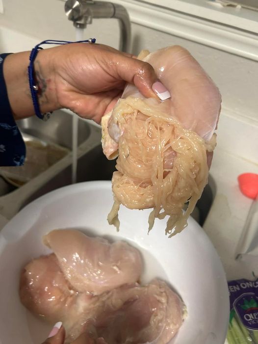 Mom shares disgusting photo of chicken breast that shreds into spaghetti