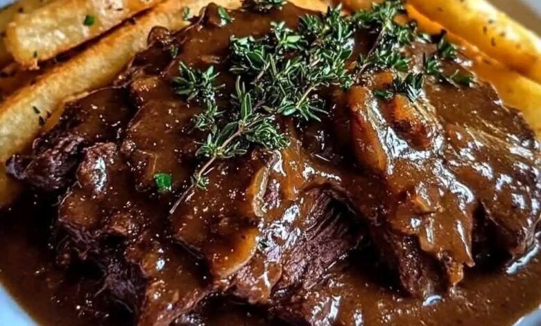 Cranberry Balsamic Glazed Beef Roast