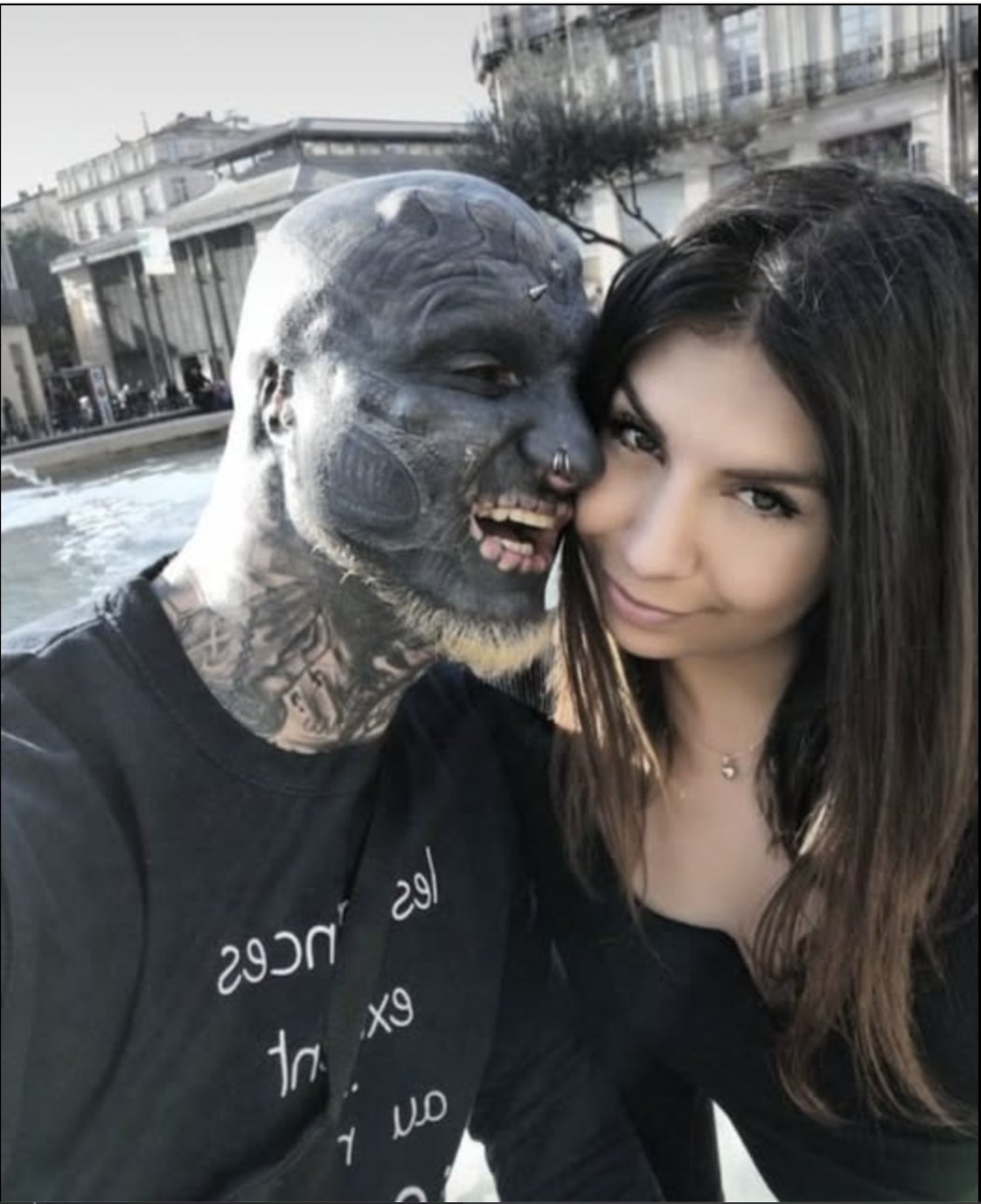 35-year-old transforms himself into “black alien”
