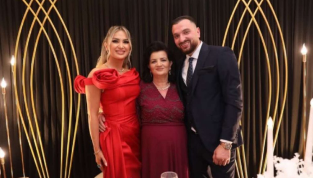 Engji nuk ia qet kafen vjehrrës në mëngjes, por nuk do ta besoni se cila është gjëja që e bën ajo për nënën e Mërgimit