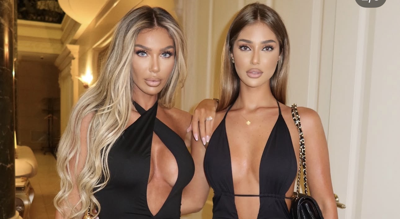 Adelina prek me dedikimin për motrën: “Zoti s’më dha vajzë, por të dha ty”