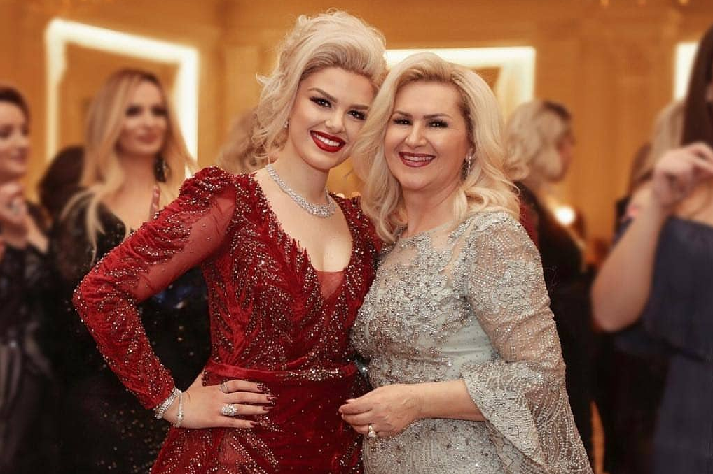 A ka nuse që i thotë vjehrrës fjalë të tilla si Learta – Shyhretes?