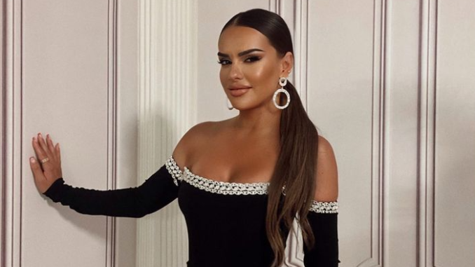 Ariana e Ermalit e tëra me marka luksoze, duket “film”