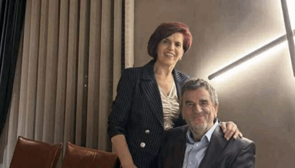 Edibe Krasniqi feston ditëlindjen, urime të veçanta, familja me urime zemre