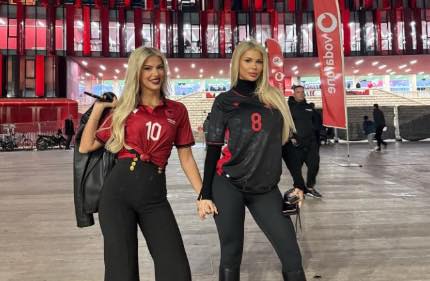 Motrat Vjollca ndezin atmosferën para supersfidës: Fotoja kuqezi që po pushton rrjetet!