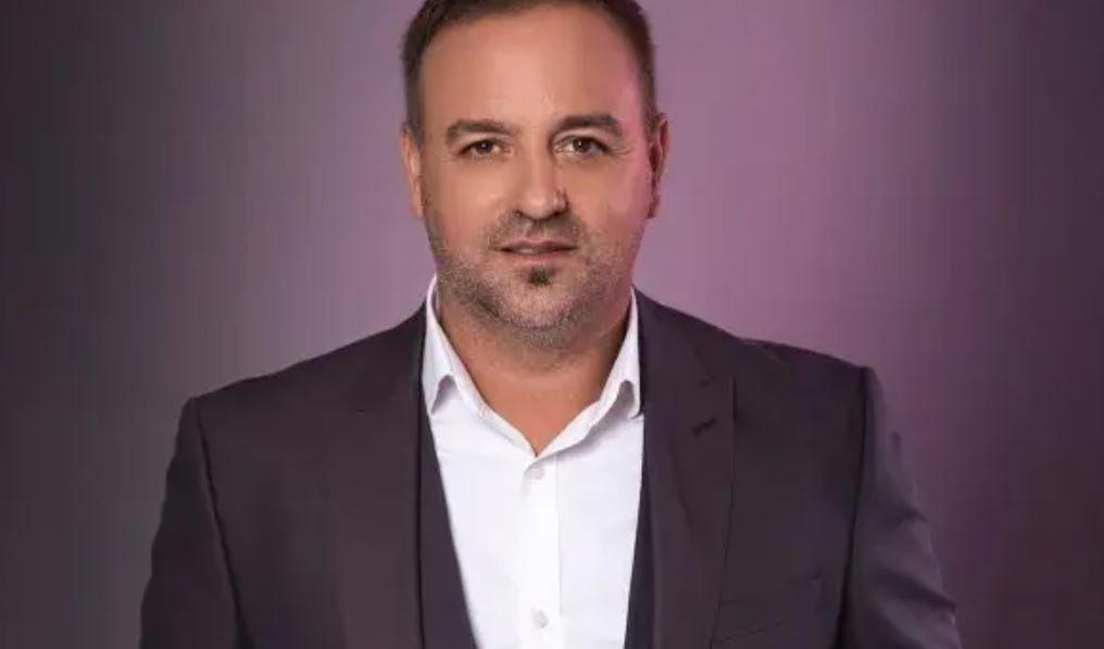 Nexhati publikon foton më të bukur familjare, vëmendjen mori gruaja e tij, e paska bërë trupin si peshk