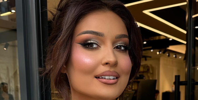 Vesa Vllasaliu na prezanton me kunatën bukuroshe