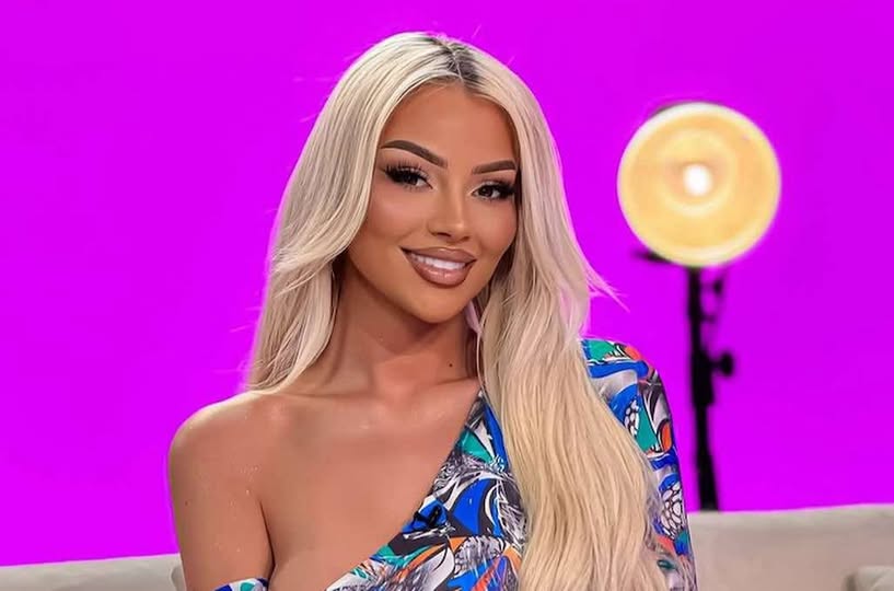 Mami më ka mbrojtur nga djemtë,” thotë Benita.