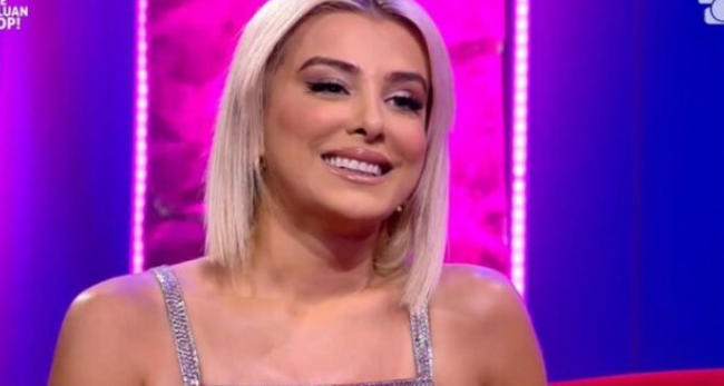 Dea Vieri rrëfen periudhën e errët: mjekim i fortë me efekte anësore dhe lufta me aknet