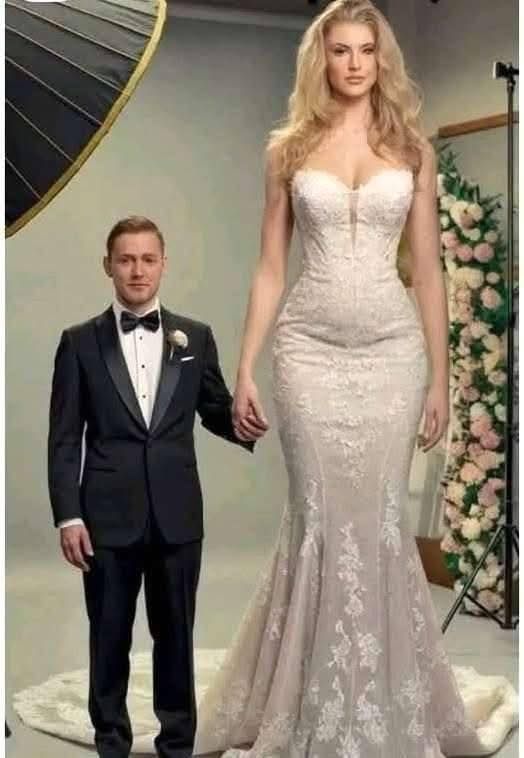 He married a woman who was 6 feet tall and the next day she knew him… See more