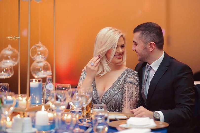 Djalรซ a รงikรซ kรซsaj radhe? Learta Jakupi sapo dha lajmin e madh โ tani mund tรซ thuhet se janรซ familje e madhe