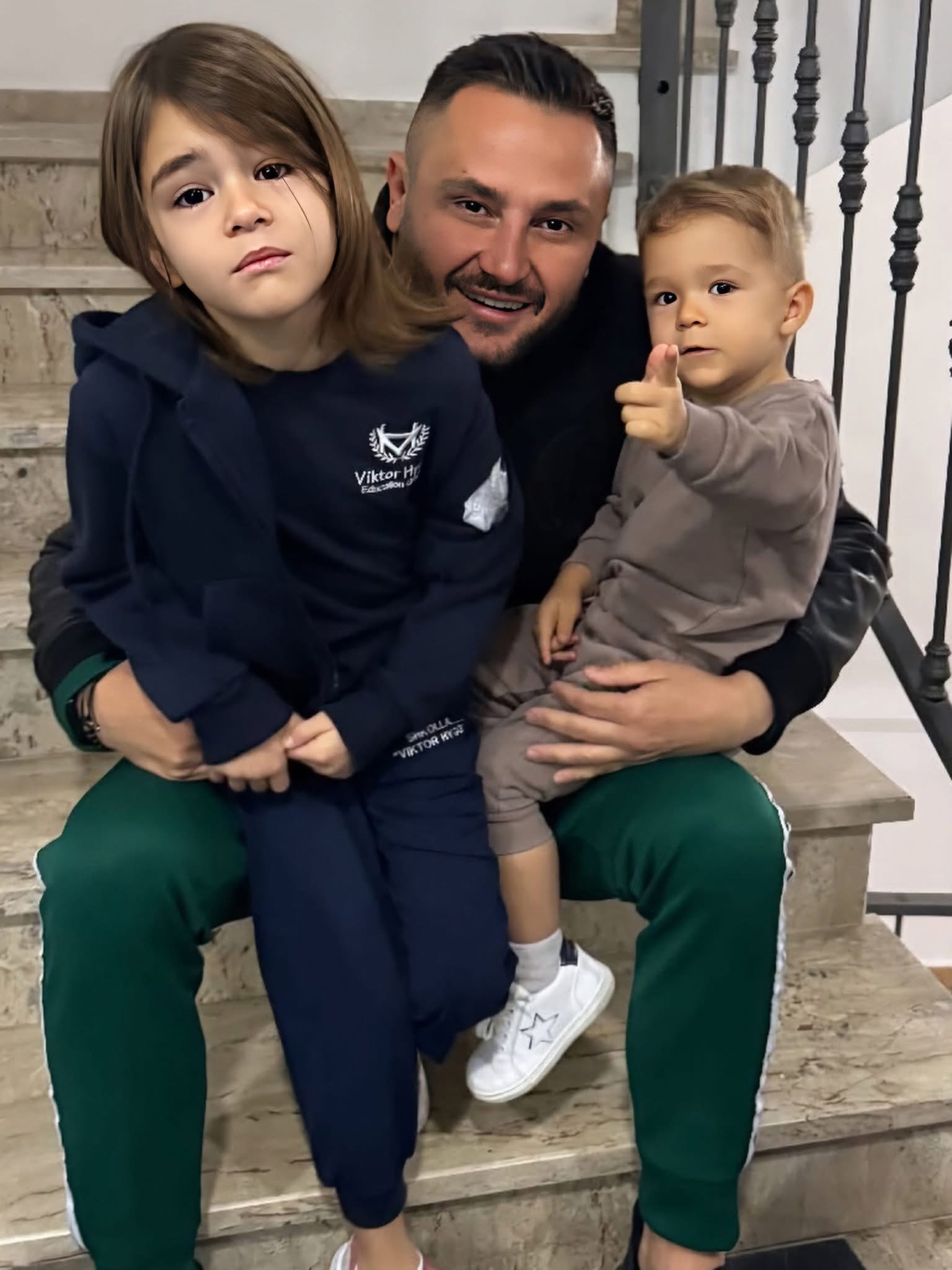 Une po jetoje te sotmen…