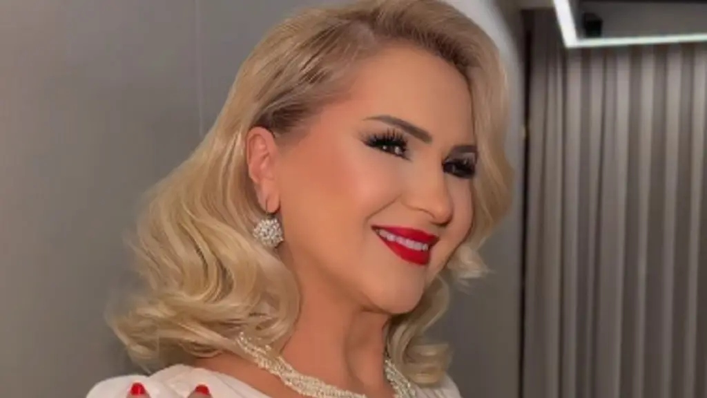 Kaq e bukur është mbesa e Shyhrete Behlulit, këtë nuk na prezantoi më parë!