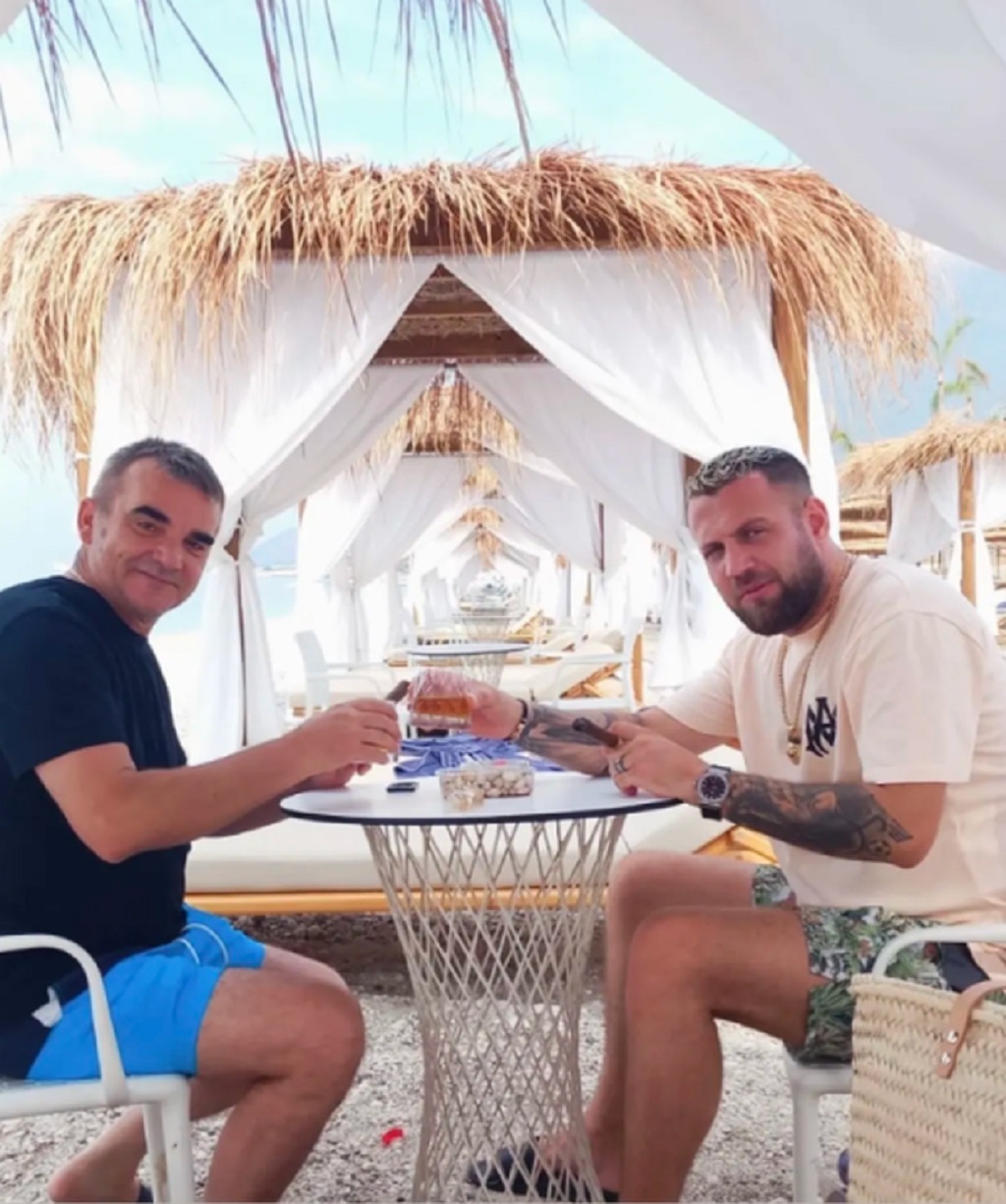 “Vjehrri më i mirë në botë…”