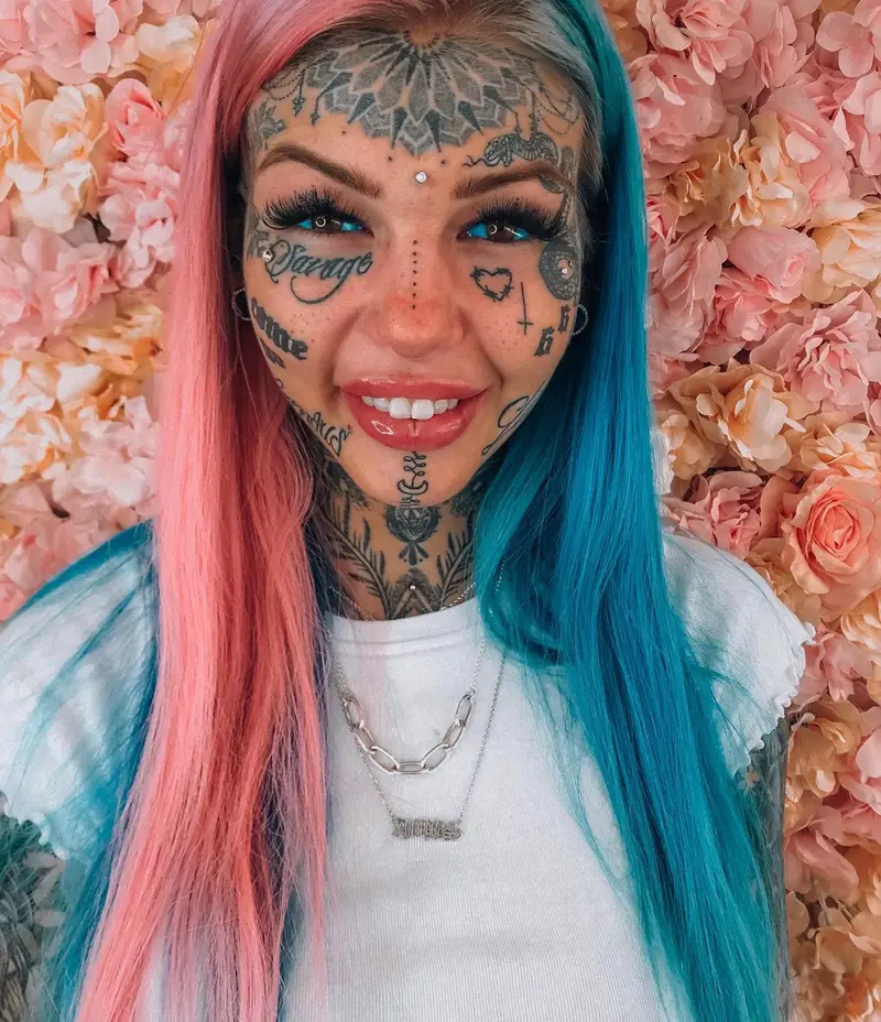 Amber’s Transformation: Embracing Self-Acceptance
